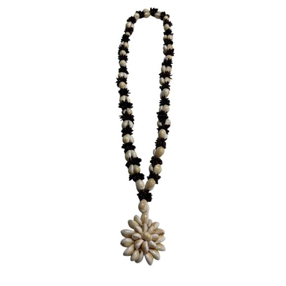 Beautiful Handmade Cowrie Seashell Shell Koa Seed Lei Statement Necklace - Picture 2 of 15